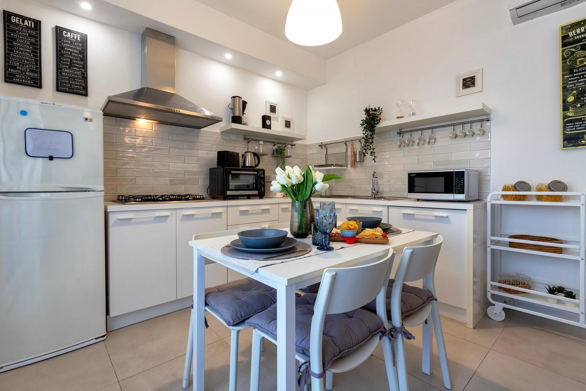 Civico 96 - Magnolia Holidays Apartment *